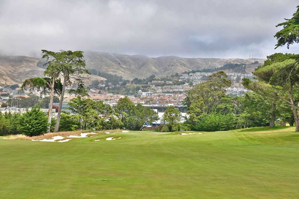 1st Hole at The California Golf Club of San Francisco (535 Yard Par 5)